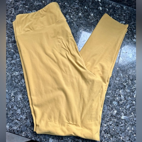 LuLaRoe Tall & Curvy TC Plus Size 1X Solid Mustard Yellow Golden Gold Leggings - Picture 1 of 7